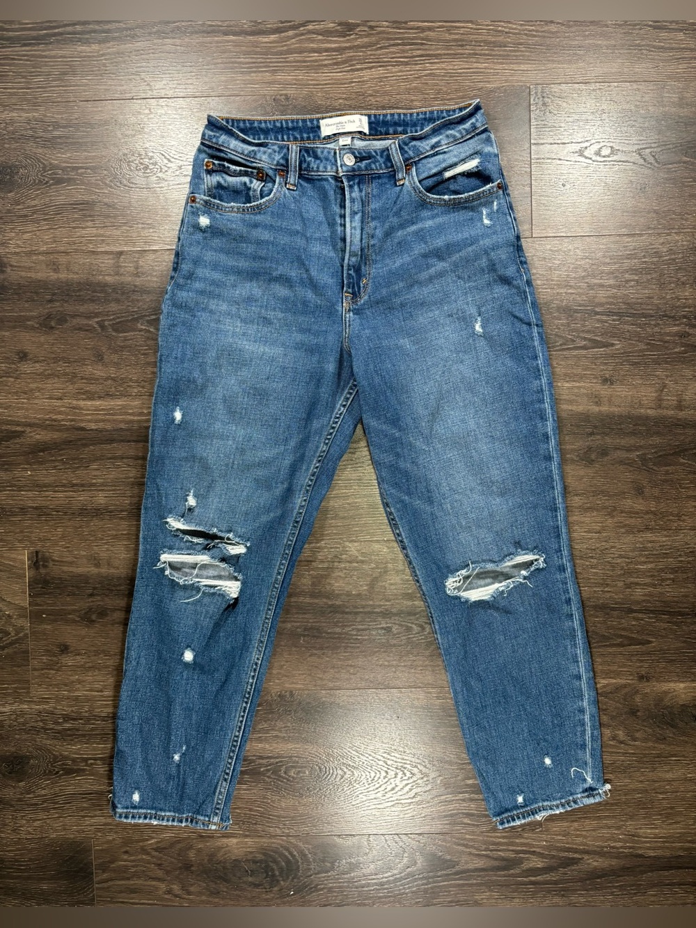Abercrombie and Fitch Distressed Mom High Rise Jeans size 6 / size 28